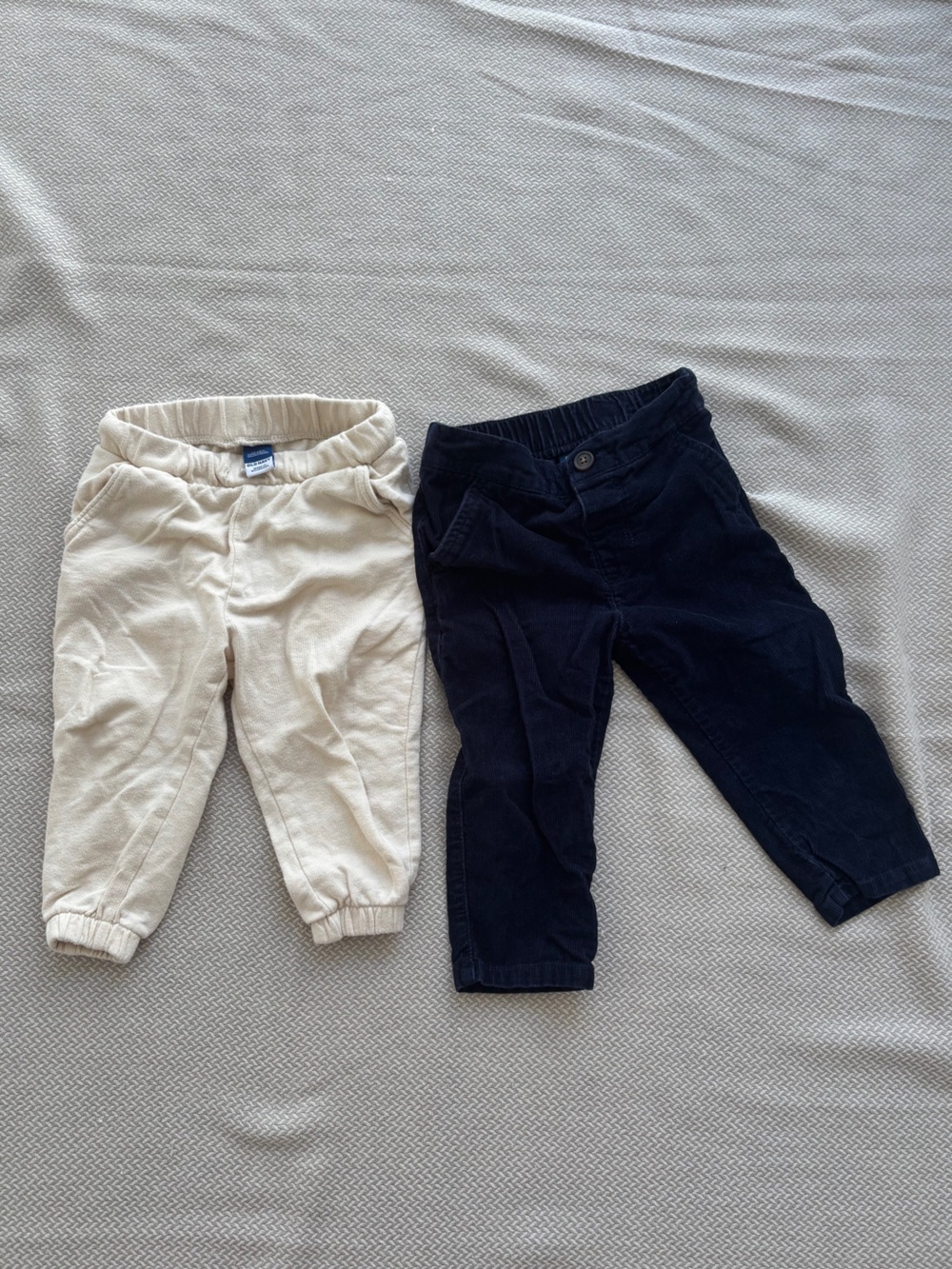 Old Navy Set of 2 Pants Size 12-18M Corduroy Pants & Joggers